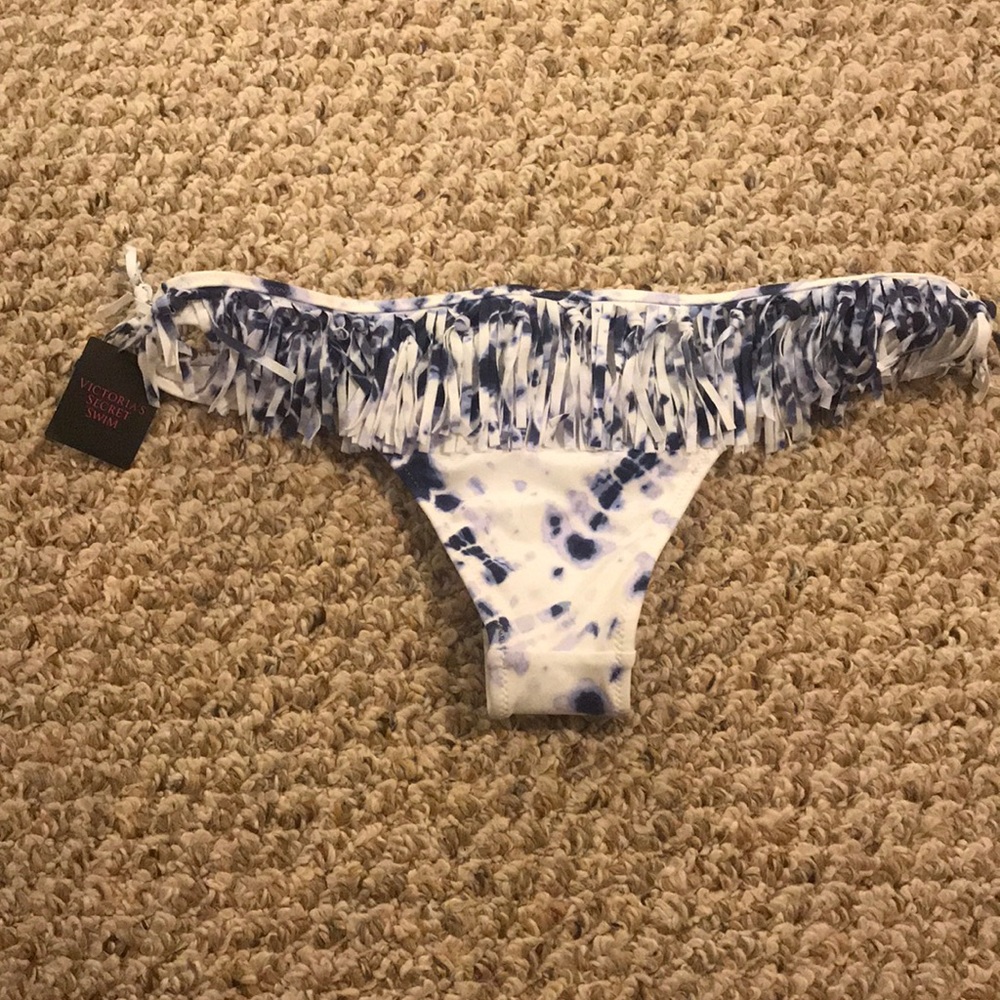 Women’s swim
